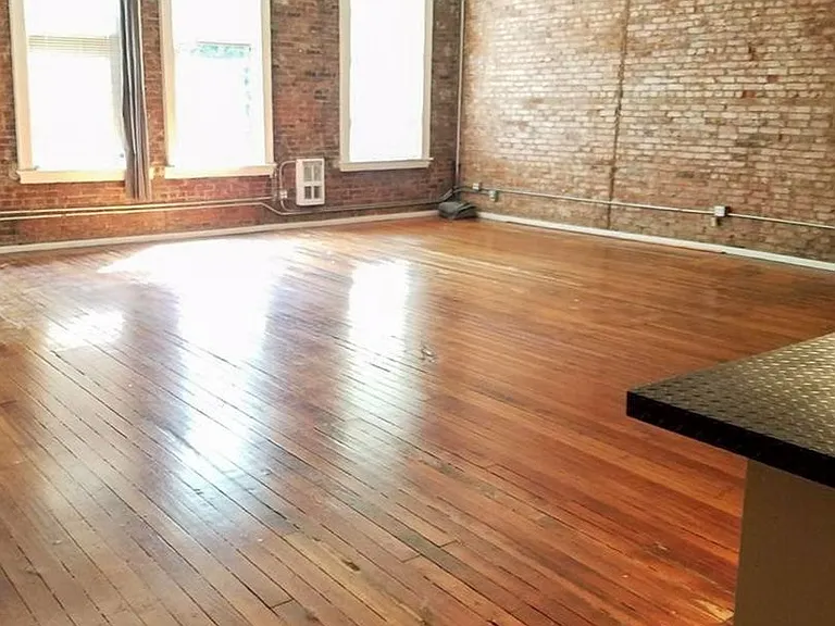 211 1st Ave S Apartments is located in the heart of Pioneer Square — Photo 17