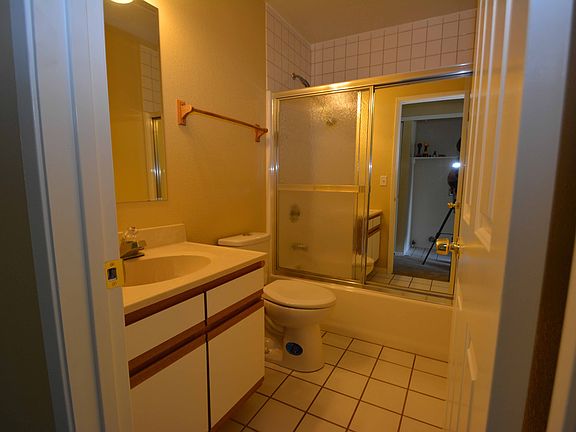 Upstair Bathroom