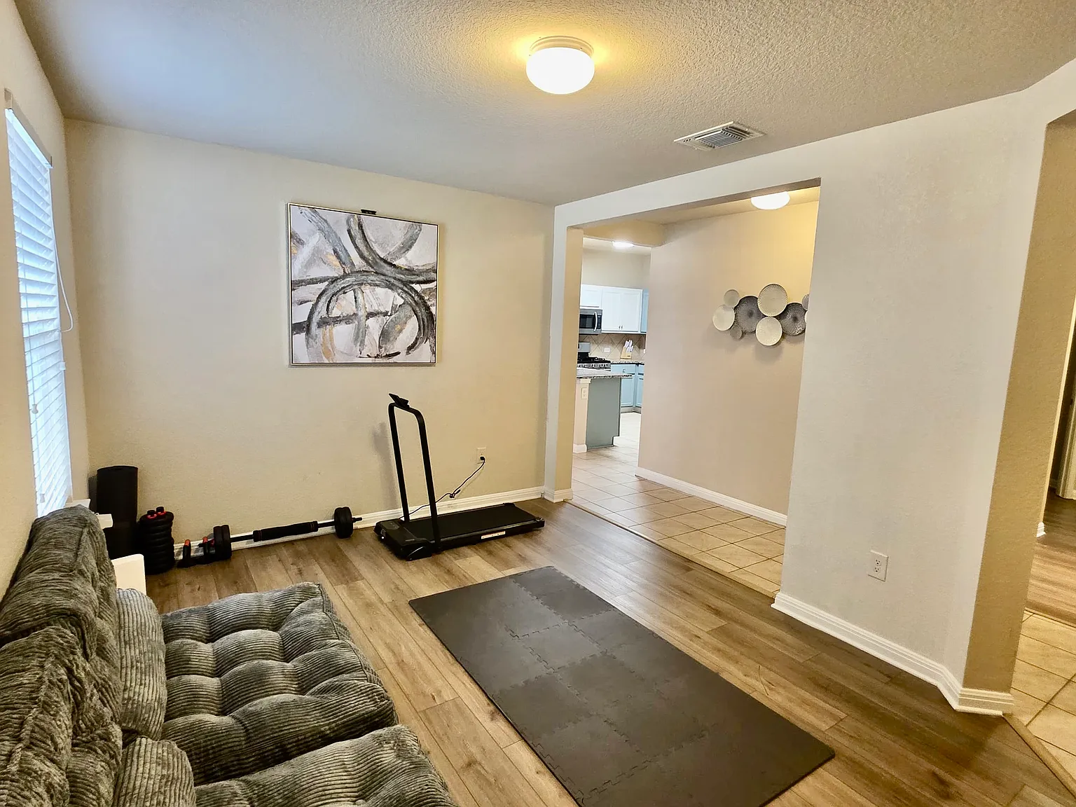 4 bed, $4,950 — Photo 3