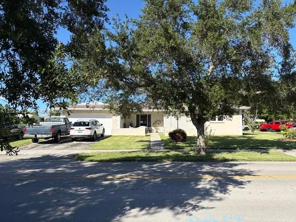 18543 SW 91st Ave, Cutler Bay, FL 33157