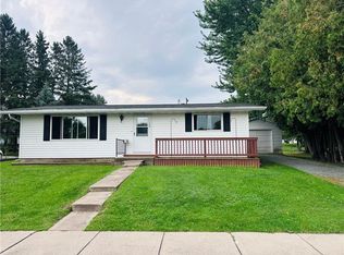 106 E Lawrence St, Thorp, WI 54771