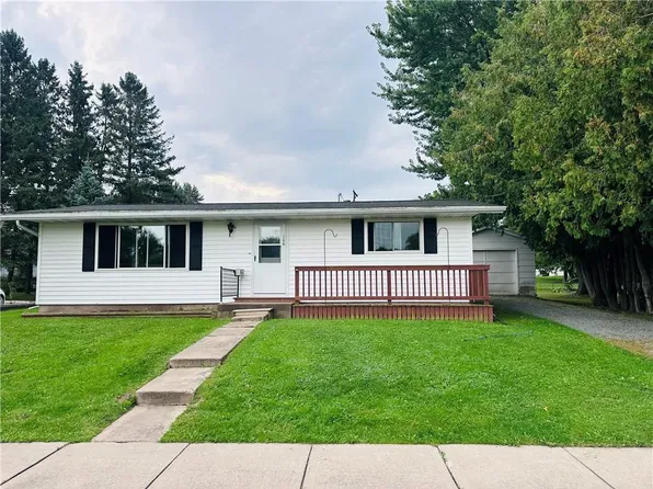 106 East Lawrence Street, Thorp, WI 54771