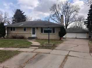 2226 Cardinal Pl, Saint Paul, MN 55119