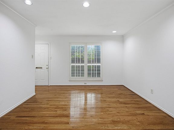 5th image of 1333 Roaring Springs Rd #1333