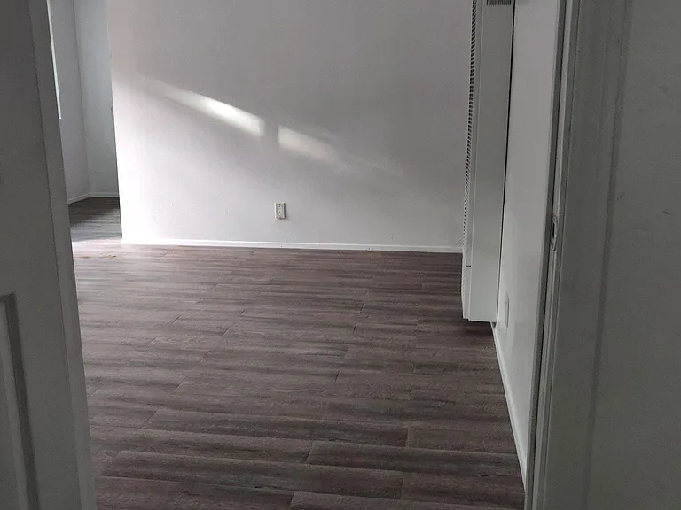 4038 1/2 Sequoia St — Photo 12