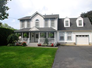 10 West St, Monmouth Beach, NJ 07750