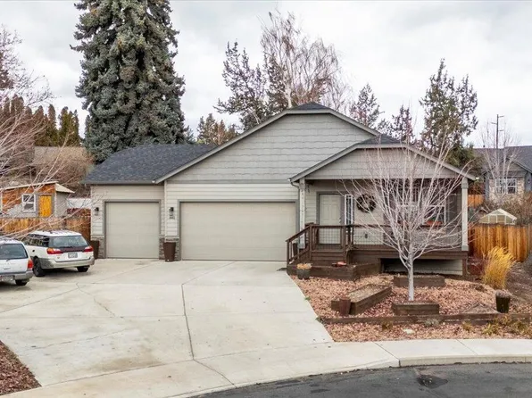 841 SW 23rd Ct, Redmond, OR 97756