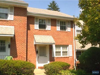 168 Parkview Dr, Teaneck, NJ, 07666