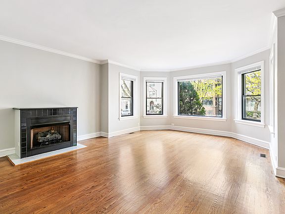 3rd image of 6417 N Glenwood Ave #1
