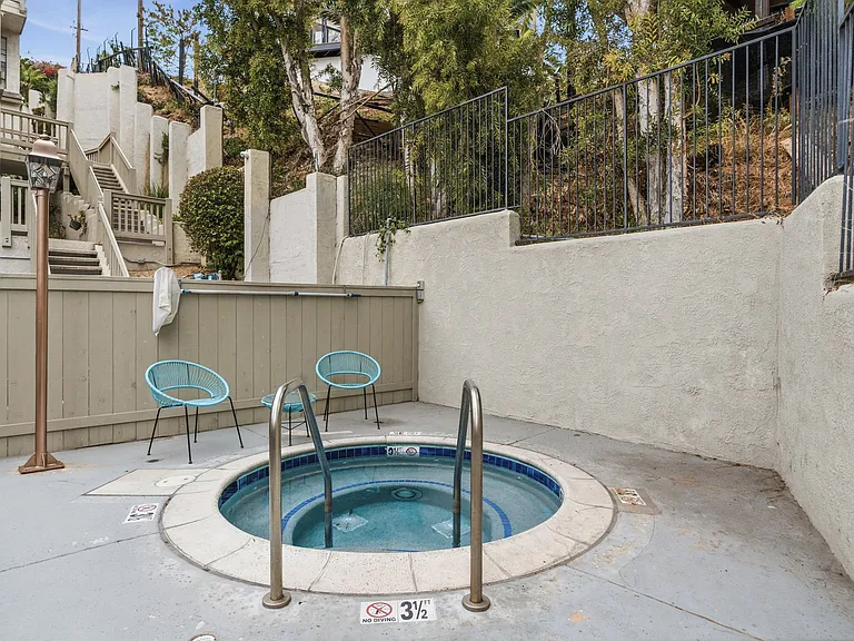 3961 Hortensia St #H10 — Photo 20