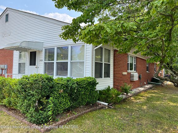 3rd image of 240 Columbine Avenue #B