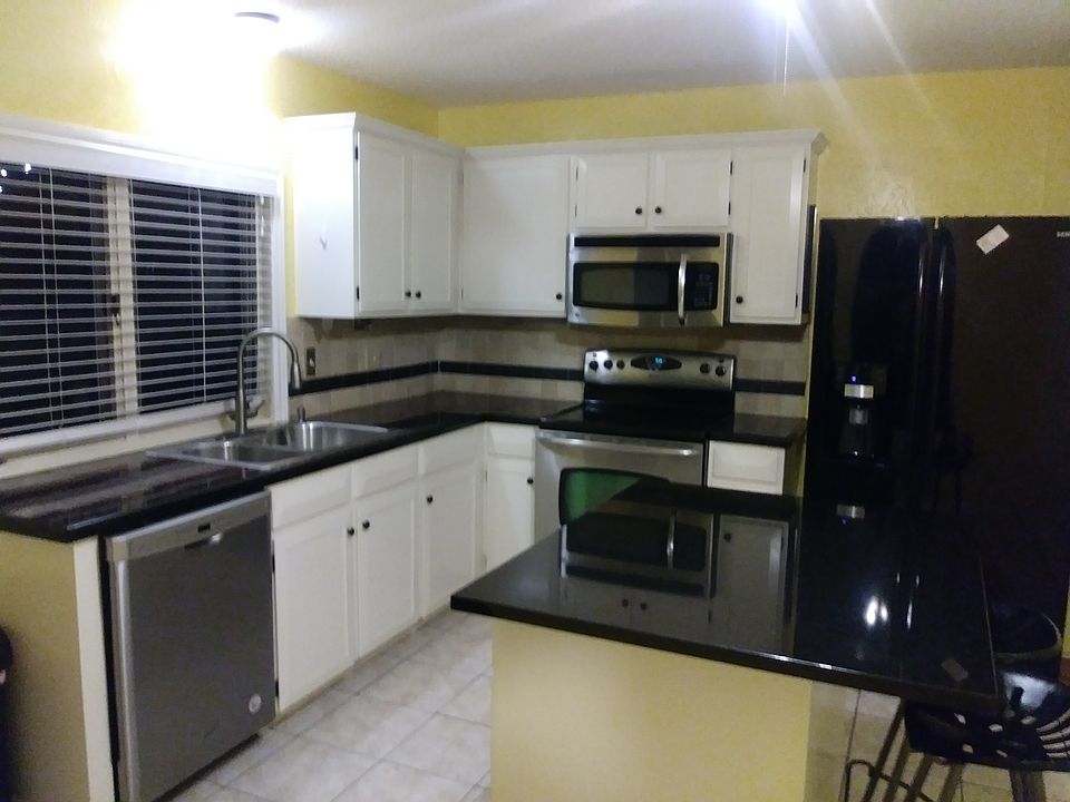 1st image of 3005 Shenandoah Dr