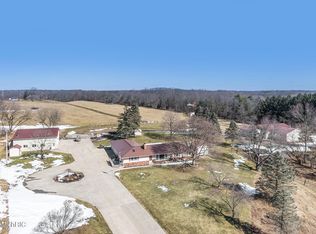 10769 E De Ave, Richland, MI 49083