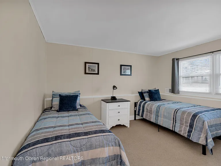 415 15th Ave — Photo 34