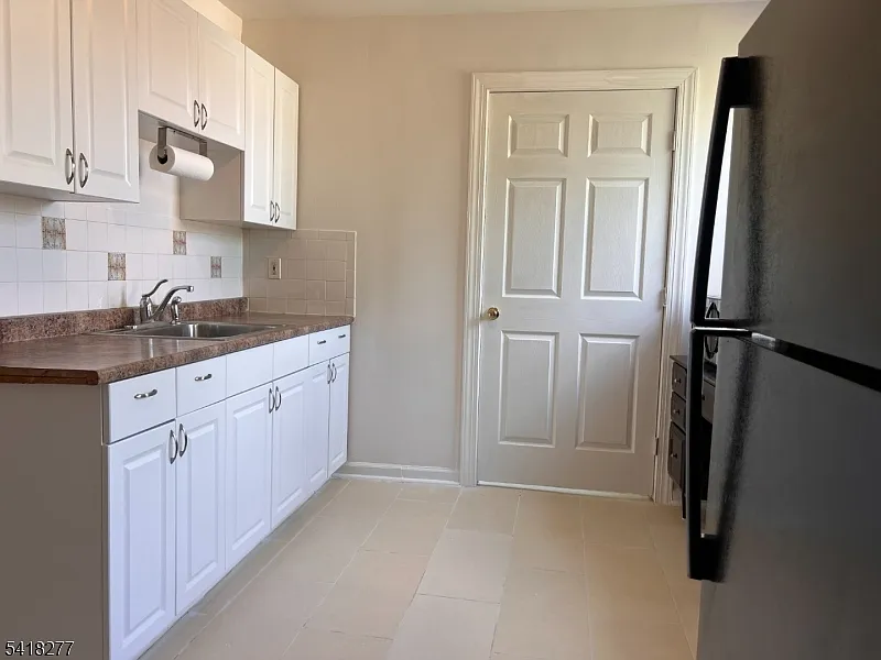 1 bed, 1.0 bath, $1,800 — Photo 4