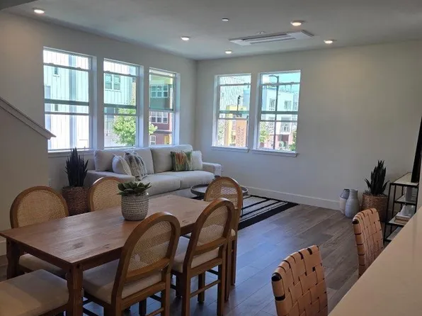 2053 Clement Ave, Alameda, CA 94501
