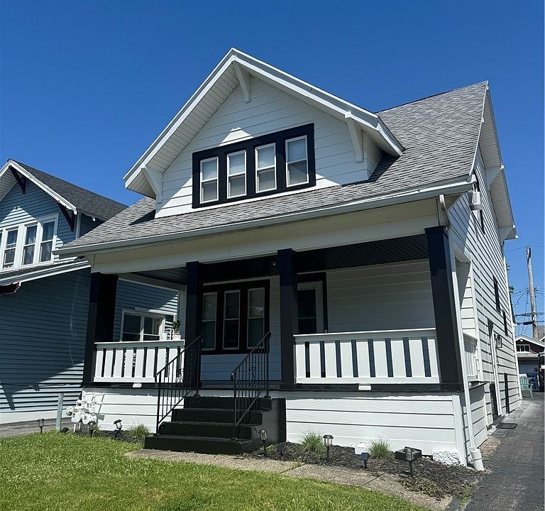 1st image of 167 Commonwealth Ave