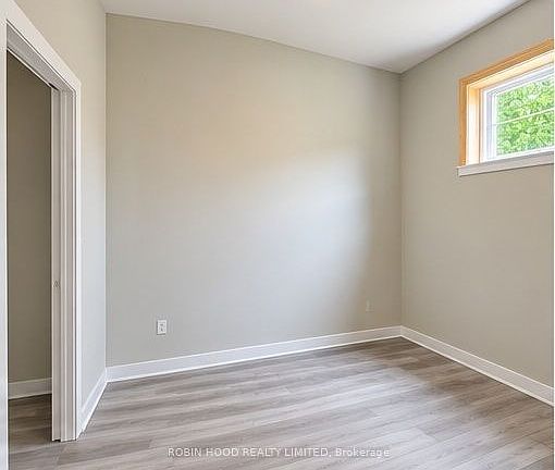 4th image of 55 Sheridan St