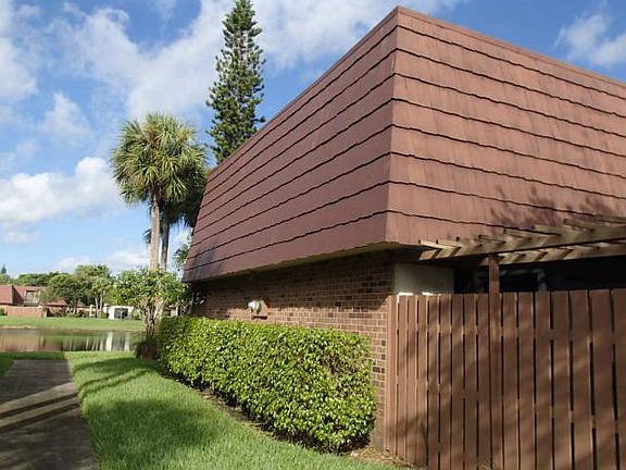 3rd image of 6041 NW 54th Ln