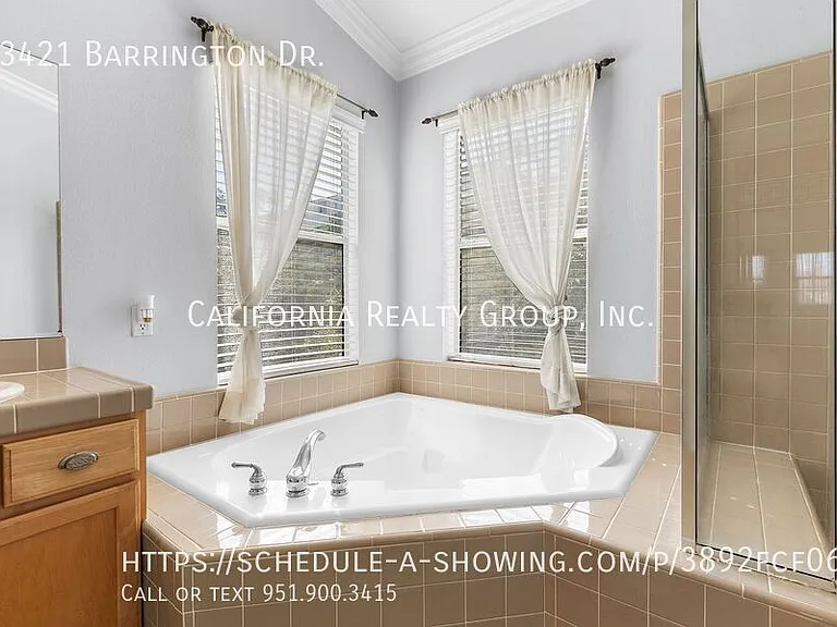 33421 Barrington Dr — Photo 30