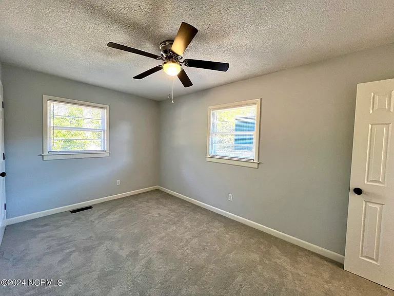 331 Forest Park Rd — Photo 14