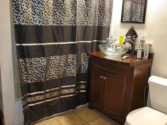 5th image of 3224 W Greenfield Ave #3226