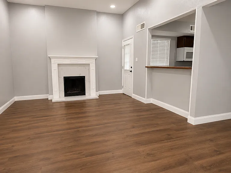 2435 Sunflower Dr #1 — Photo 1