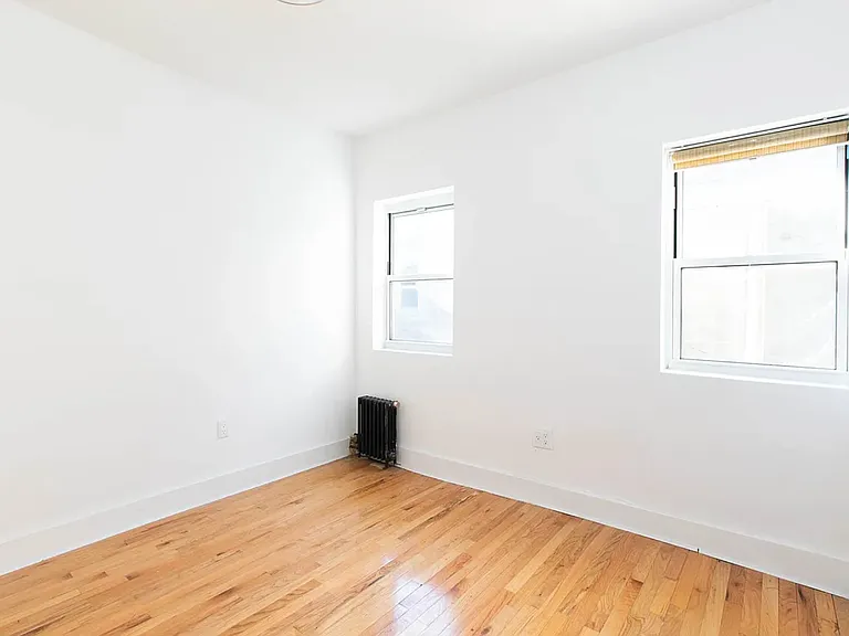 12 Wilson Ave #1 — Photo 4