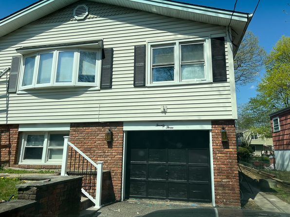 23 Salmon Rd, Landing, NJ 07850