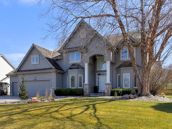 2nd image of 2905 N 160th St