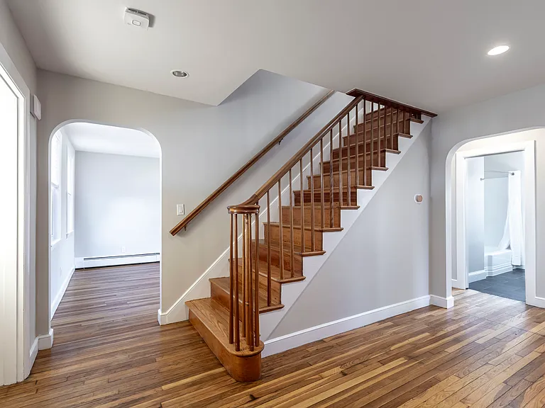 270 Cross St — Photo 22