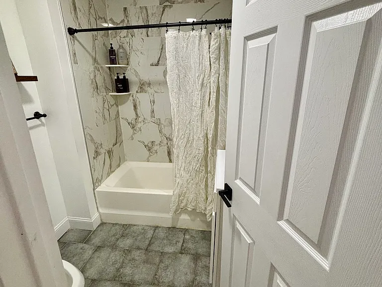 43 Bragaw Ave #1 — Photo 8