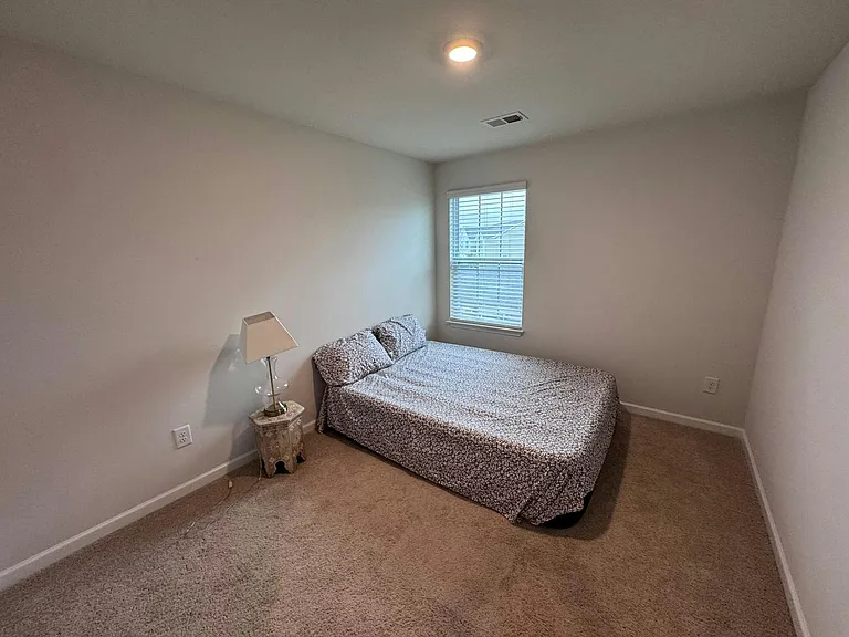 285 Moyer Dr — Photo 16