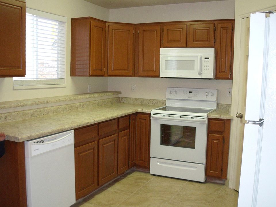 2nd image of 1066 N 1400 W APT 1