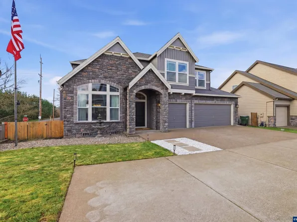 2319 N Roger Smith Dr, Newberg, OR 97132