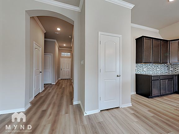 2nd image of 154 Scenic Hills Ct
