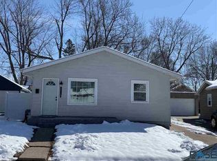 2114 S Norton Ave, Sioux Falls, SD 57105