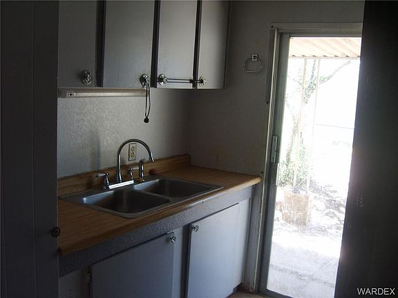 4th image of 1959 W Robson Cir