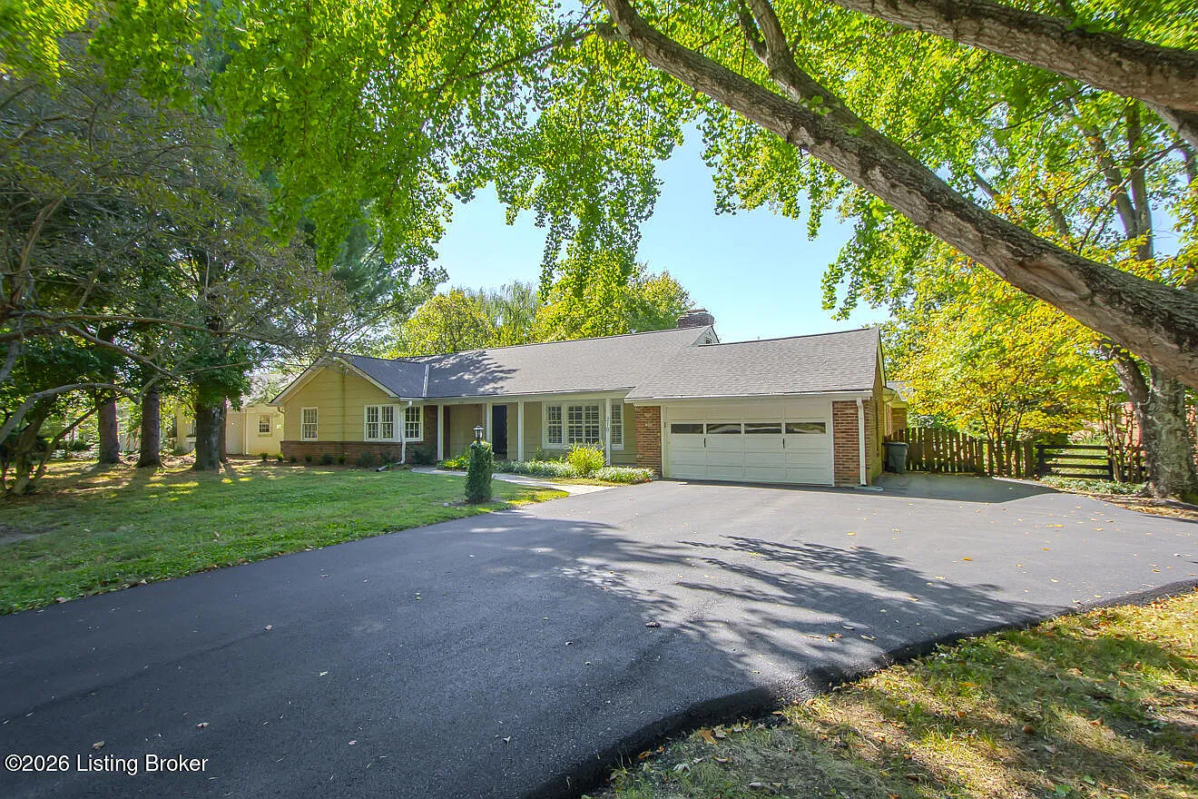 4 bed, 3.5 bath, 4321 sqft, $3,600 — Photo 2