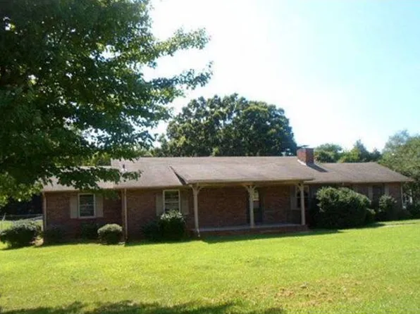 24 Skyview Cres, Cartersville, GA 30120