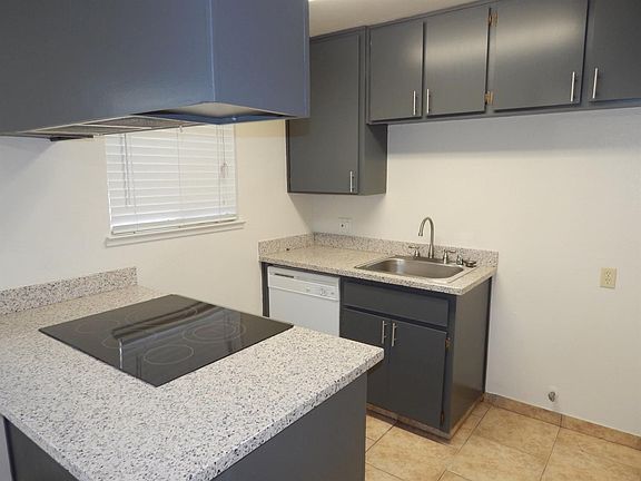 5th image of 9131 Newhall Dr APT 81