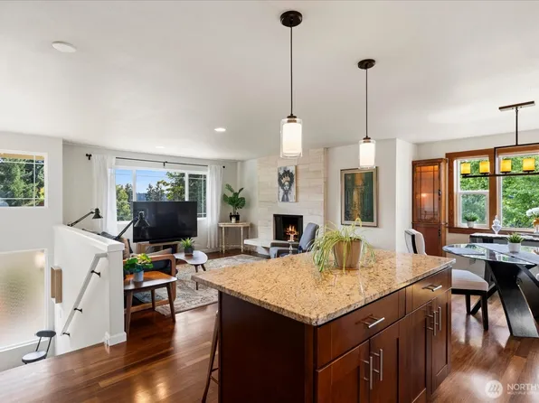 7957 30th Avenue SW, Seattle, WA 98126