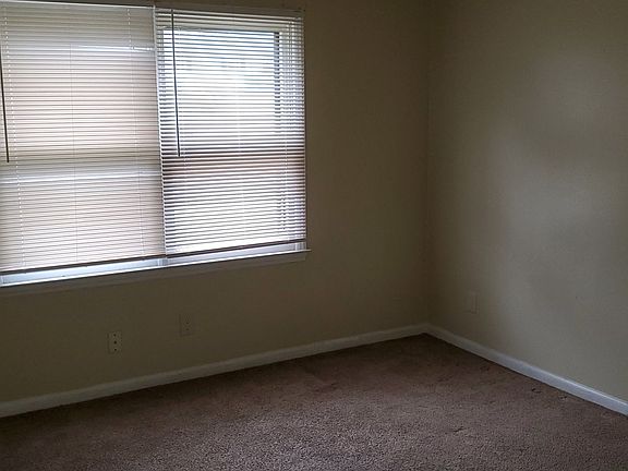 5th image of 1509 Glenside Dr #C