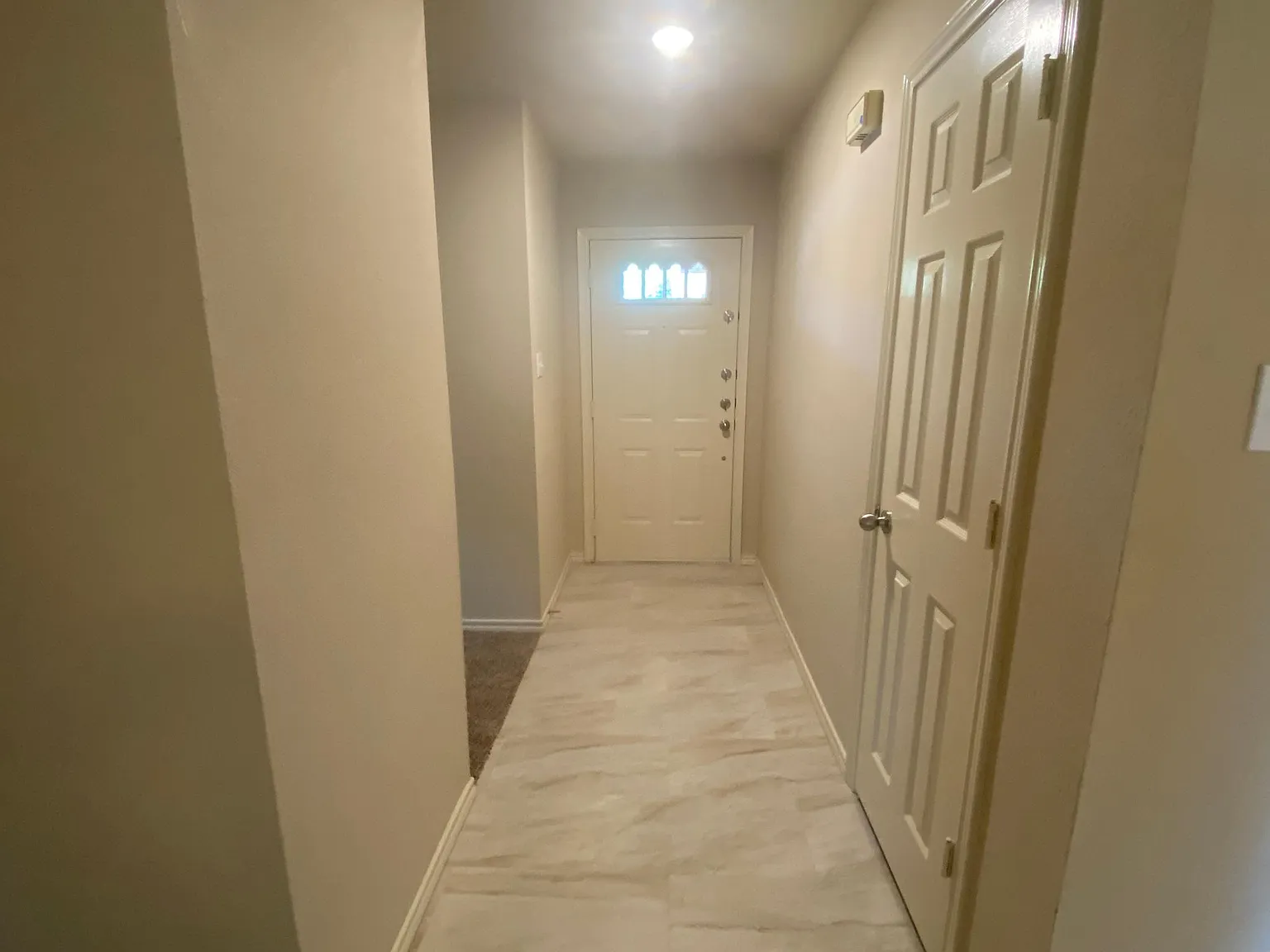 3 bed, 1366 sqft, $2,000 — Photo 2