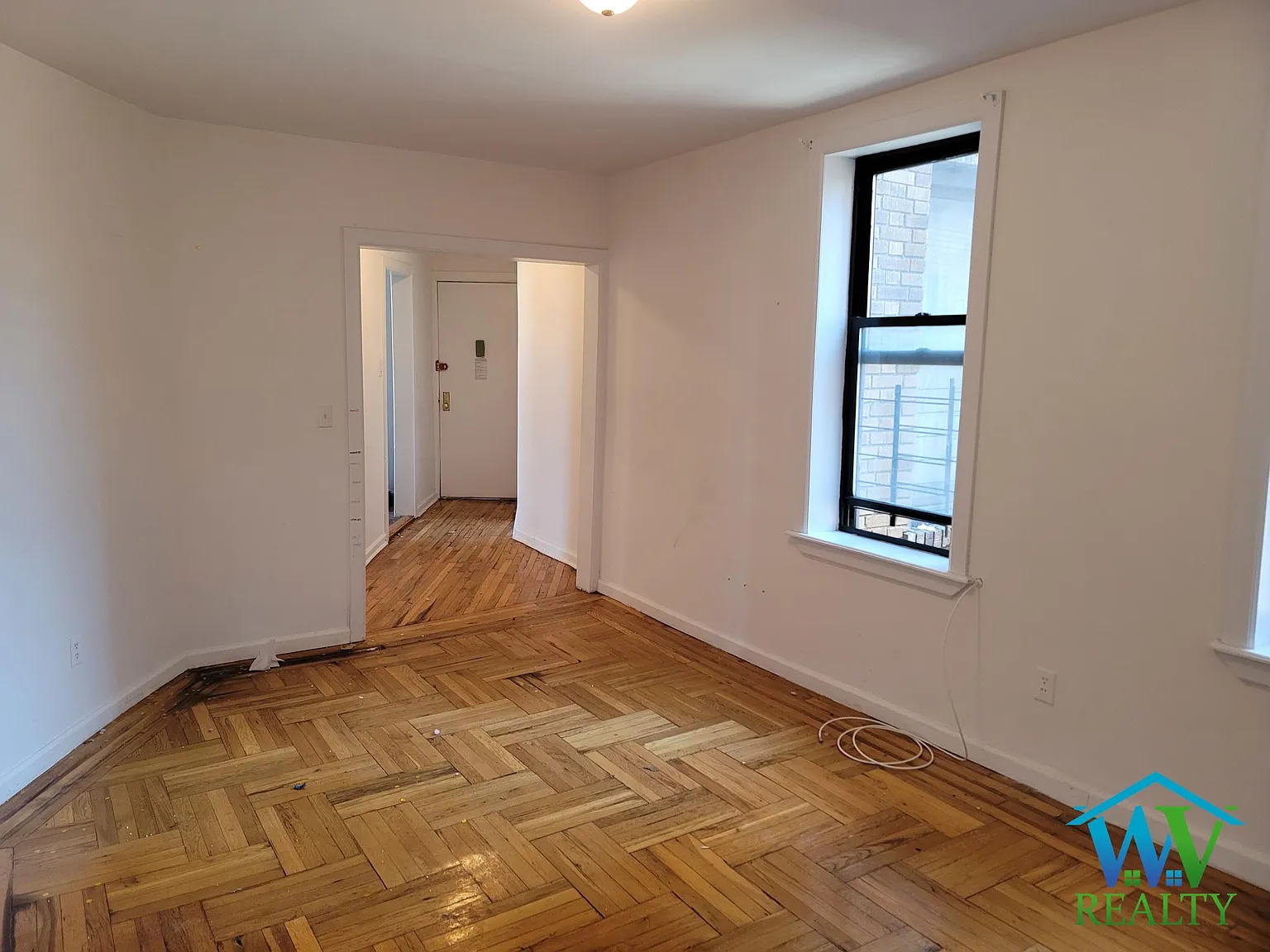 1 bed, 700 sqft, $1,930 — Photo 4