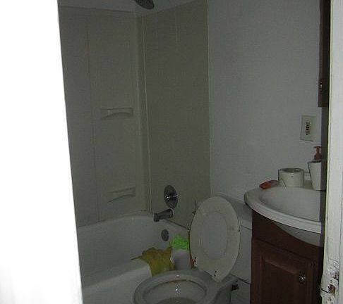 3rd image of 6216 Sunshine Ave