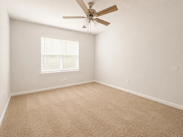 11418 Fort Wyne Dr — Photo 10