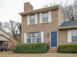 426 Hill Rd, Nashville, TN 37220