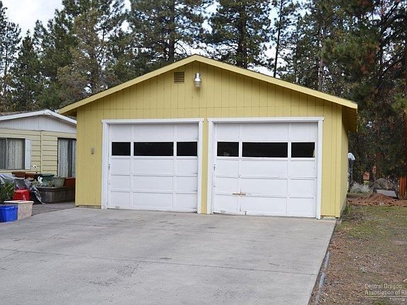 4th image of 19913 Alderwood Cir
