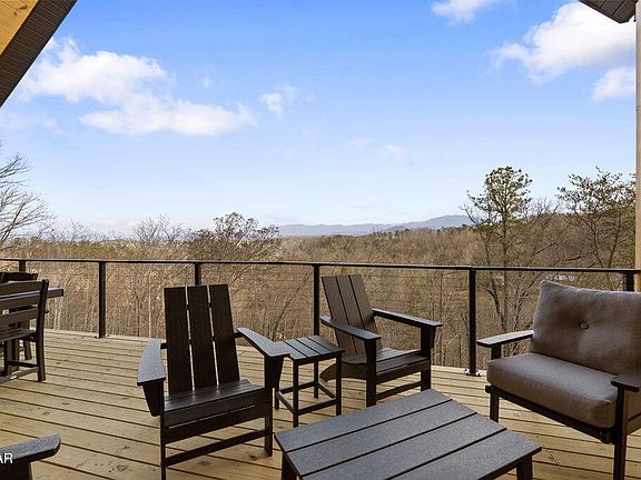 4th image of 1863 Bluff Ridge Rd